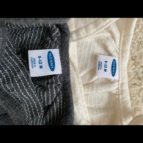 Old navy toddler rompers. Light cream almost white & dark grey. 6-12 months - Picture 3 of 3